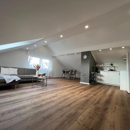 Ferienwohnung Lidu-Jene Айслинген Екстериор снимка