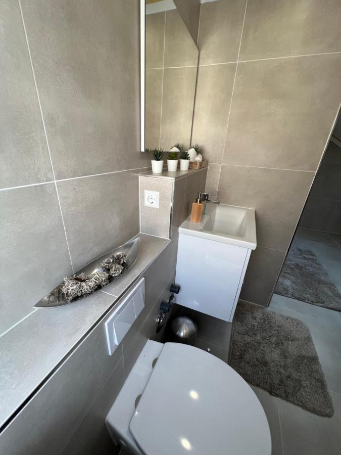 Ferienwohnung Lidu-Jene Айслинген Екстериор снимка